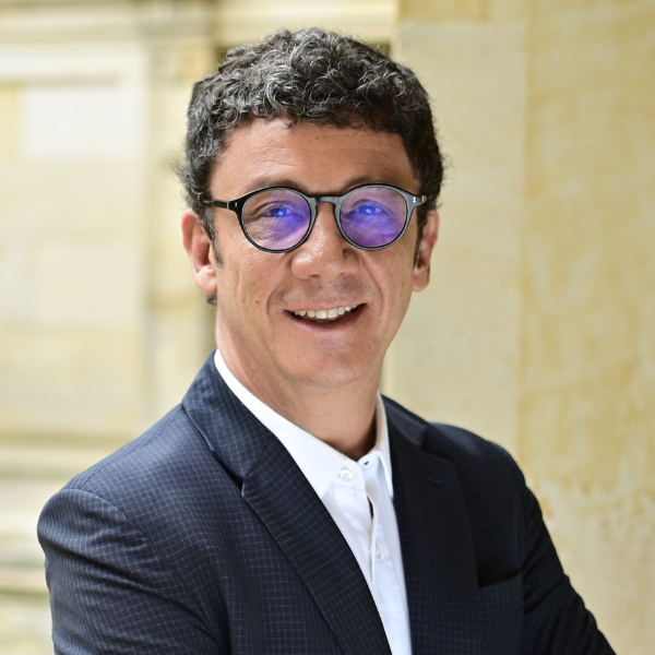 Billy Escobar Pérez